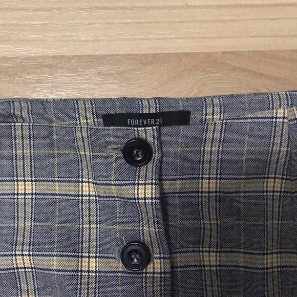 Button down plaid skirt - Picture 2 of 5